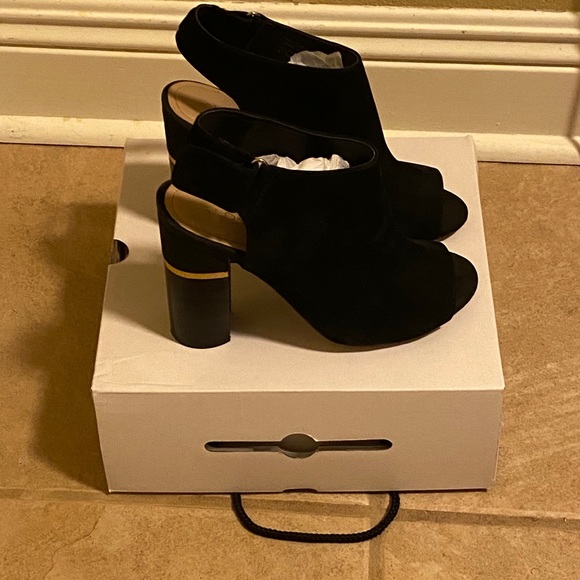 Black Open Toe Heels - Picture 4 of 5